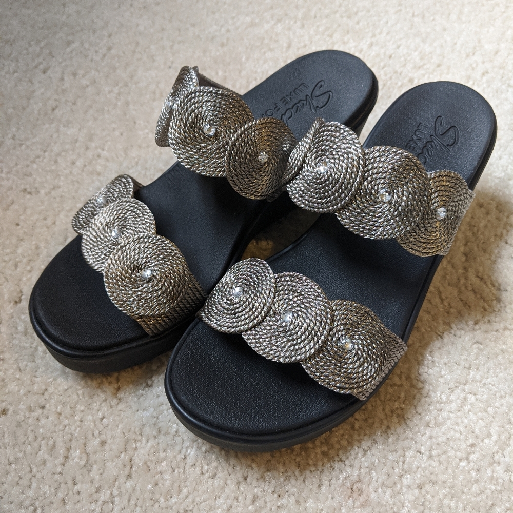 Skechers with luxe foam